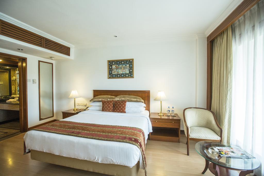 Taj Banjara Hotel Hyderabad Exterior foto A room at the Taj Bengal