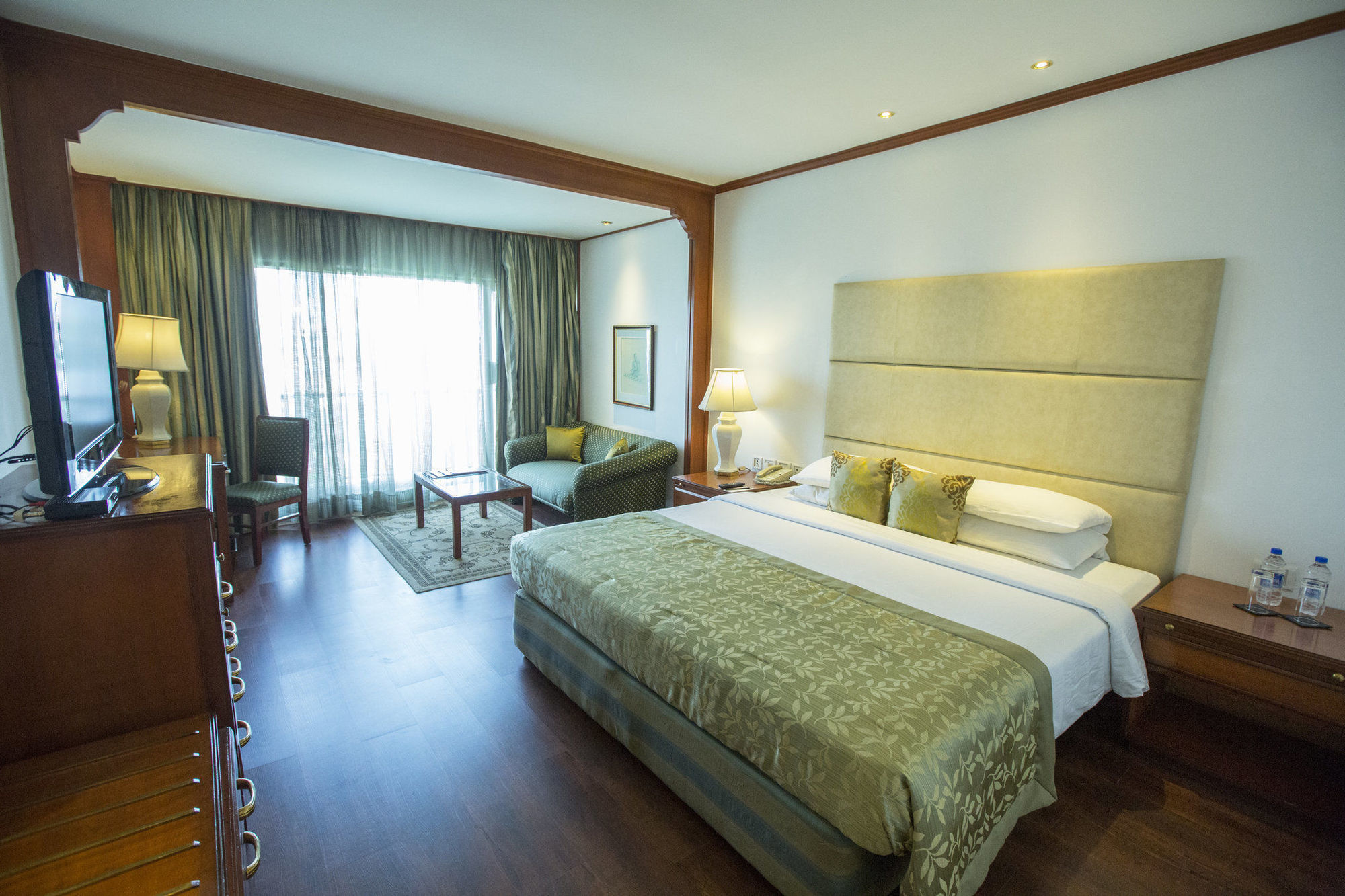 Taj Banjara Hotel Hyderabad Exterior foto A room at the Taj Bengal